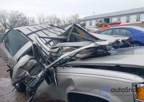 1998 Chevrolet Tahoe Ls из США, поврежденный, VIN 1GNEK13R2WJ361448